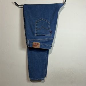 Levi’s 720 High Rise Super Skinny Stretch